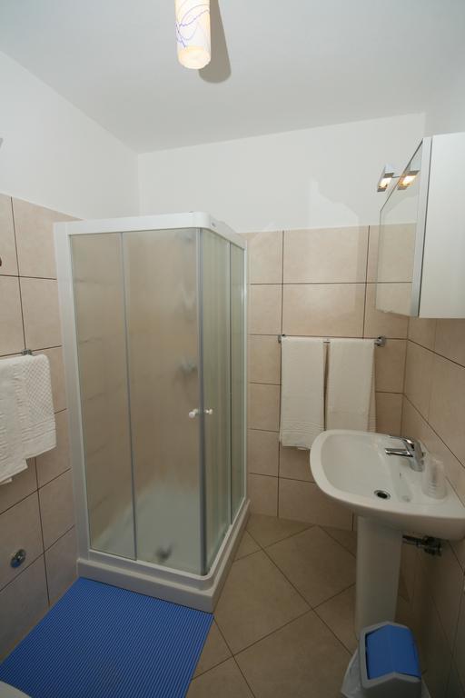 Villa Egida Capris Lovrečica Εξωτερικό φωτογραφία